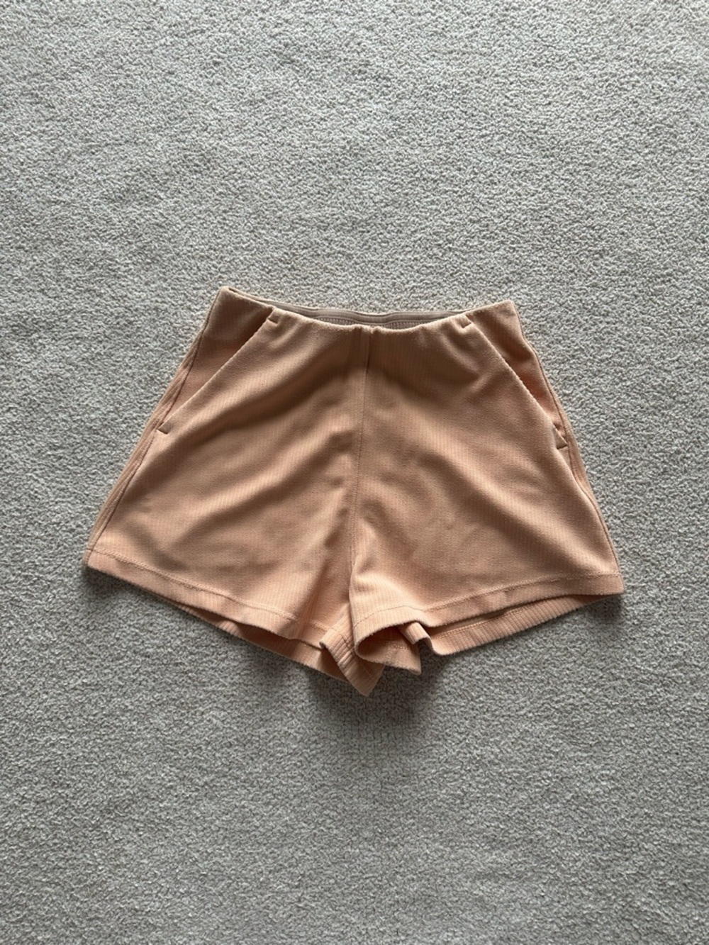 Lululemon Ribbed Softstreme High-Rise Short 2"